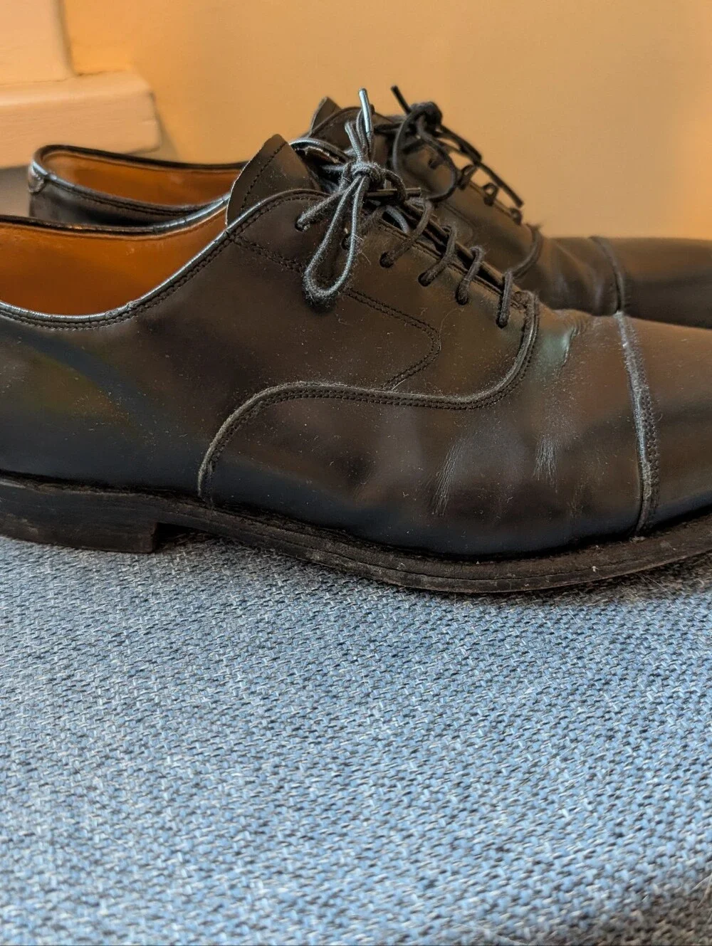 Johnston and Murphy Cap Toe Leather Dress Shoes Size 9.5